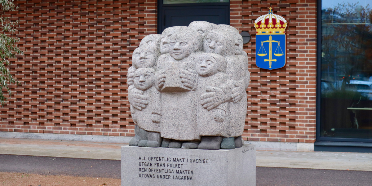 Häktesvakt misshandlade häktad – döms av tingsrätten